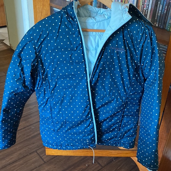Reversible Columbia Titanium coat filled with down and feathers. - Picture 3 of 5